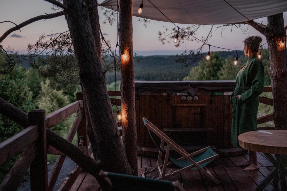 Jurty Z Widokiem, Prywatna Balia- Dzikolas Glamping *