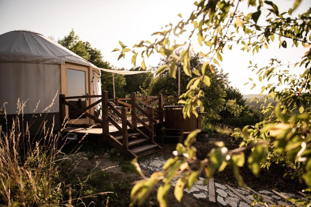 Jurty Z Widokiem, Prywatna Balia- Dzikolas Glamping Luksustelt Krasnobród